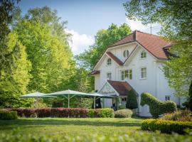 Parkhotel Neustadt Garni，位于Neustadt的酒店