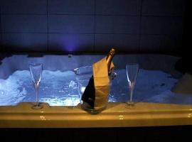 SUITE SPA PRIVATIF 66 Nord de Perpignan，位于Pia的酒店