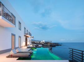 White Exclusive Suites & Villas，位于拉戈阿的酒店