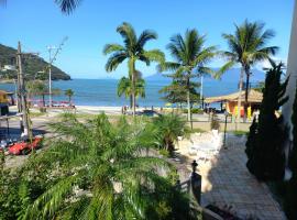 Lindo apartamento com vista para o mar em Caraguá!，位于卡拉瓜塔图巴马尔蒂德萨海滩附近的酒店