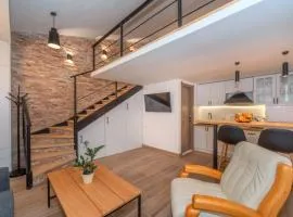 La Costa Apartments