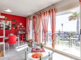 Castello Normanno Modern Sea View Apartment
