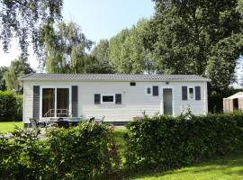 Stellechalets op Vakantiepark Stelleplas - Heinkenszand，位于heinkenszand的旅馆