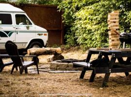 Van Camping - Do Something Different!，位于Landrum的露营地