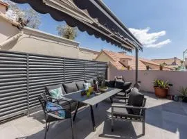 Main Square Duplex with Rooftop Terrace