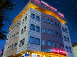 Hotel Ambasador Prishtina，位于普里什蒂纳普里什蒂纳国际机场 - PRN附近的酒店