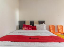 RedDoorz @ Nantampukmas Sidikalang，位于Sidikalang的酒店