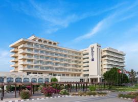 Radisson Blu Hotel & Resort, Al Ain，位于艾恩的酒店