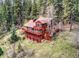 Spacious Sun-Up Bay Cabin, 20 Min to Downtown CDA!