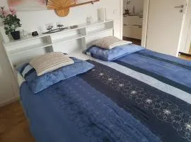 Zimmer mit eigenem Bad in Märchenstadt!