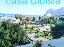 Casa vacanze bluchic Gioisia，位于伊索拉戴里费米尼的酒店