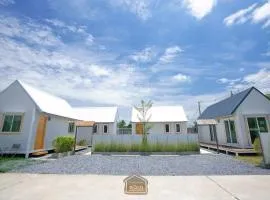 Barn Sampran Resort บ้านสามพรานรีสอร์ท