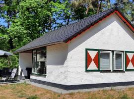 Bungalow, vrijstaand, het Vosseven nr 38，位于斯特兰普罗伊的酒店