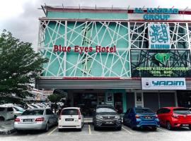Blue Eyes Hotel，位于甲抛峇底的酒店