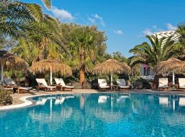 亚特兰蒂斯沙滩别墅酒店，位于佩里沃罗Perivolos Beach的酒店