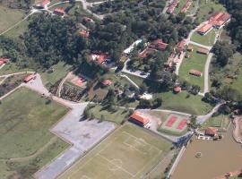 Hotel Estância Atibainha - Resort & Convention，位于纳扎雷保利斯塔的酒店