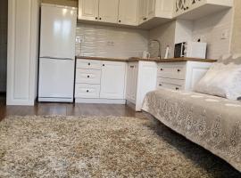 квартира в ЦО Радуга Иссык Куль9 Raduga Issyk Kul，位于Chon-Sary-Oy的酒店