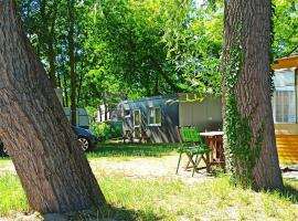 Mielno Camping Style，位于梅尔诺的酒店