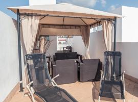GoToSeville FERIA APARTMENTS，位于塞维利亚的酒店