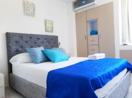 Apartamento rodadero playa y diversion，位于圣玛尔塔的公寓式酒店