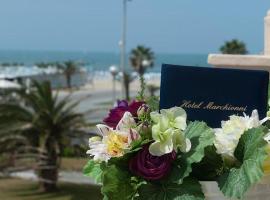 Hotel Marchionni dal 1923，位于维亚雷焦的酒店