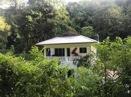 FOND B'OFFAY LODGE，位于维多利亚的酒店