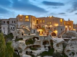 Charm Of Cappadocia Cave Suites，位于内夫谢希尔Mazı Underground City附近的酒店