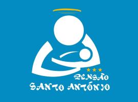 Pensão Santo António，位于Ribeira Funda的酒店