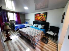 Hotel Recreacional Marcelandia Santa Rosa de Cabal，位于圣罗莎德卡瓦尔的酒店