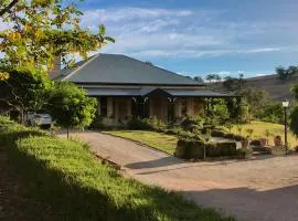 Battunga Cottages