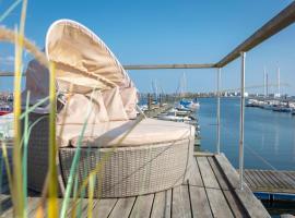Hausboot Bosse，位于Burgstaaken的船屋