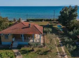 Metochi Beach House by RentalsPro - Nea Triglia Beach Halkidiki