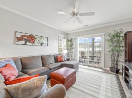 The Tides -- 20007 Sandy Bottom # 4202，位于柏斯海滩的带热水浴缸的酒店