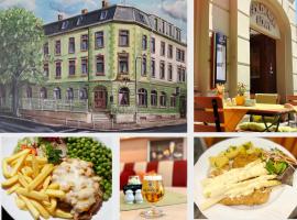 Traditionsgasthaus Goldener Löwe Riesa Restaurant & Pension，位于里萨的旅馆