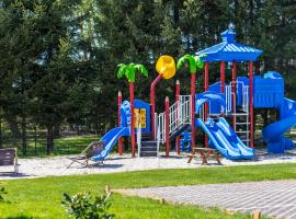 Domki Aqua Holiday，位于波别罗沃的酒店