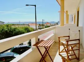 Carlos House - Baleal beach, Sunny balcony, Shared pool