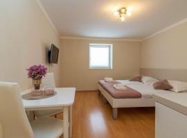 Apartments Leonarda，位于特罗吉尔的酒店