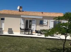 Maison récente 5 pers, proche mer et bourg, jardin, barbecue, wifi, animaux sur demande - FR-1-476-165