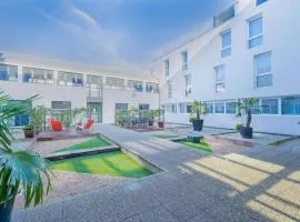 Studio meublé avec parking idéalement placé