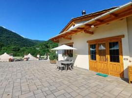 vallemaira house CASA BELVEDERE LUCE & SOLE 10 POSTI LETTO，位于San Damiano Macra的酒店