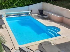 MAISON PROVENCE AVEC PISCINE PRIVATIVE