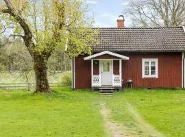 Cozy cottage with nature and grazing animals just around the corner