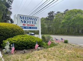 Midway Motel & Cottages，位于伊斯特姆Marconi Beach附近的酒店