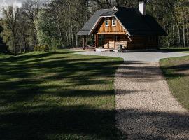 "Gaujmale" sauna house in nature，位于Iļķene的度假屋