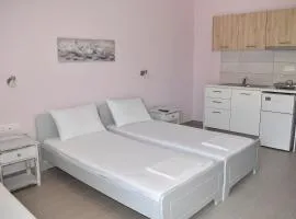 Giorgos-Fenia Apartments