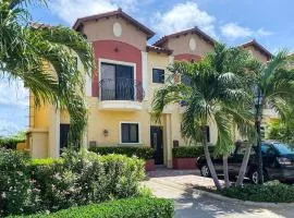 Diamante 242 ST Town home in Gold Coast 2 Bedrooms 3 Bath 3 Community Pools