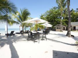 Anaya Beach Resort，位于班塔延岛的民宿
