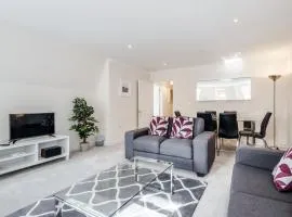 Roomspace Serviced Apartments - Royal Swan Quarter