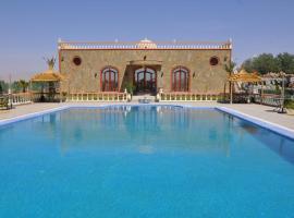 Salma Palms Hôtel，位于Madkhal MeskiMoulay Ali Cherif Airport - ERH附近的酒店