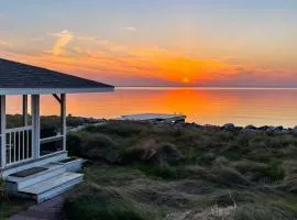 Bayfront Gem w/ Amazing Water Views + Pond!